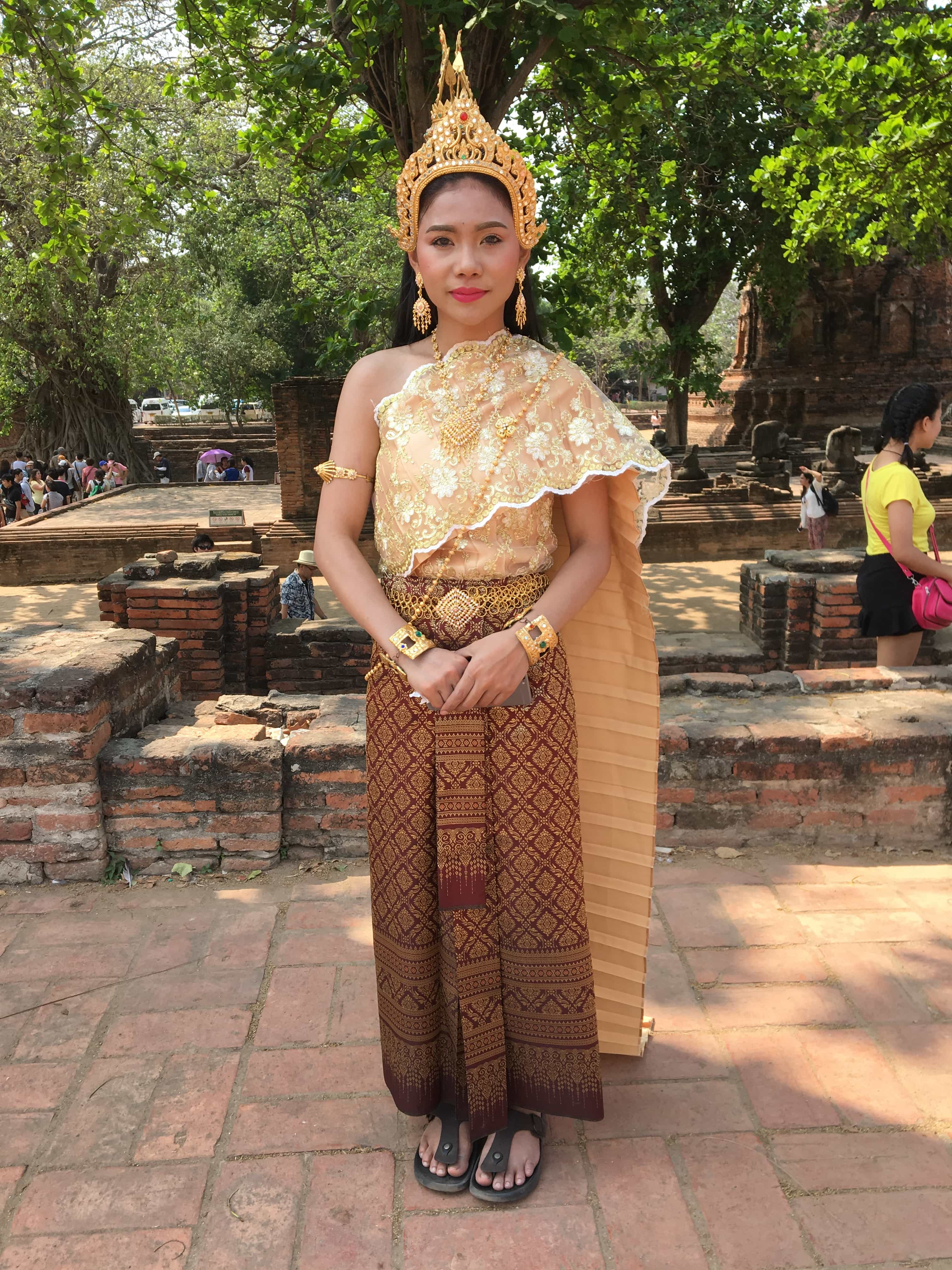 things to do in ayutthaya, where to stay in ayutthaya, what to eat in ayutthaya, how to get to ayutthaya