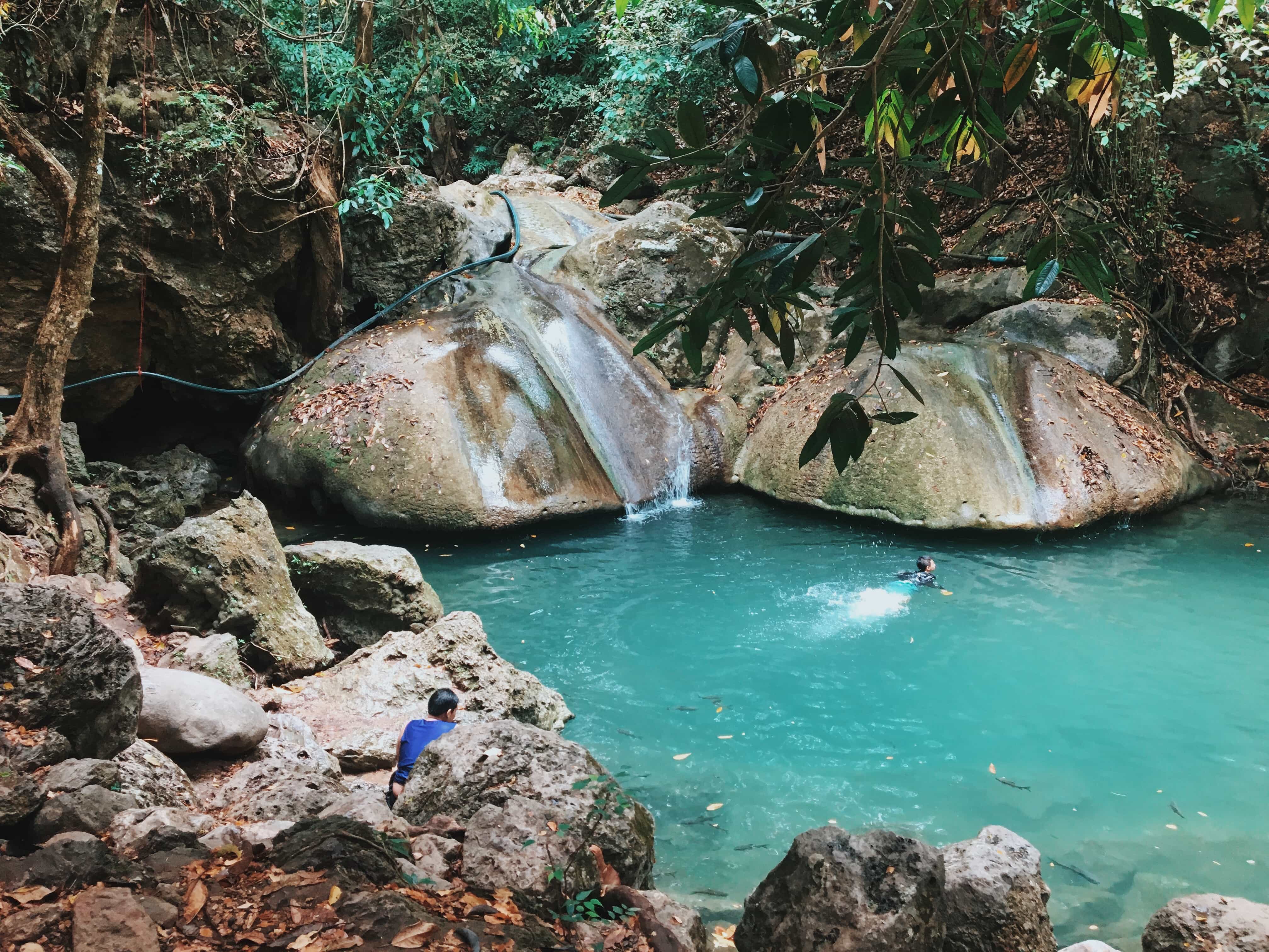 How to get from Bangkok to Kanchanaburi By Train, Bus And Van 4 things to do in kanchanaburi, bangkok to kanchanaburi, bus bangkok to kanchanaburi, bangkok to kanchanaburi bus, bangkok to kanchanaburi train, bangkok to kanchanaburi minivan, distance bangkok to kanchanaburi