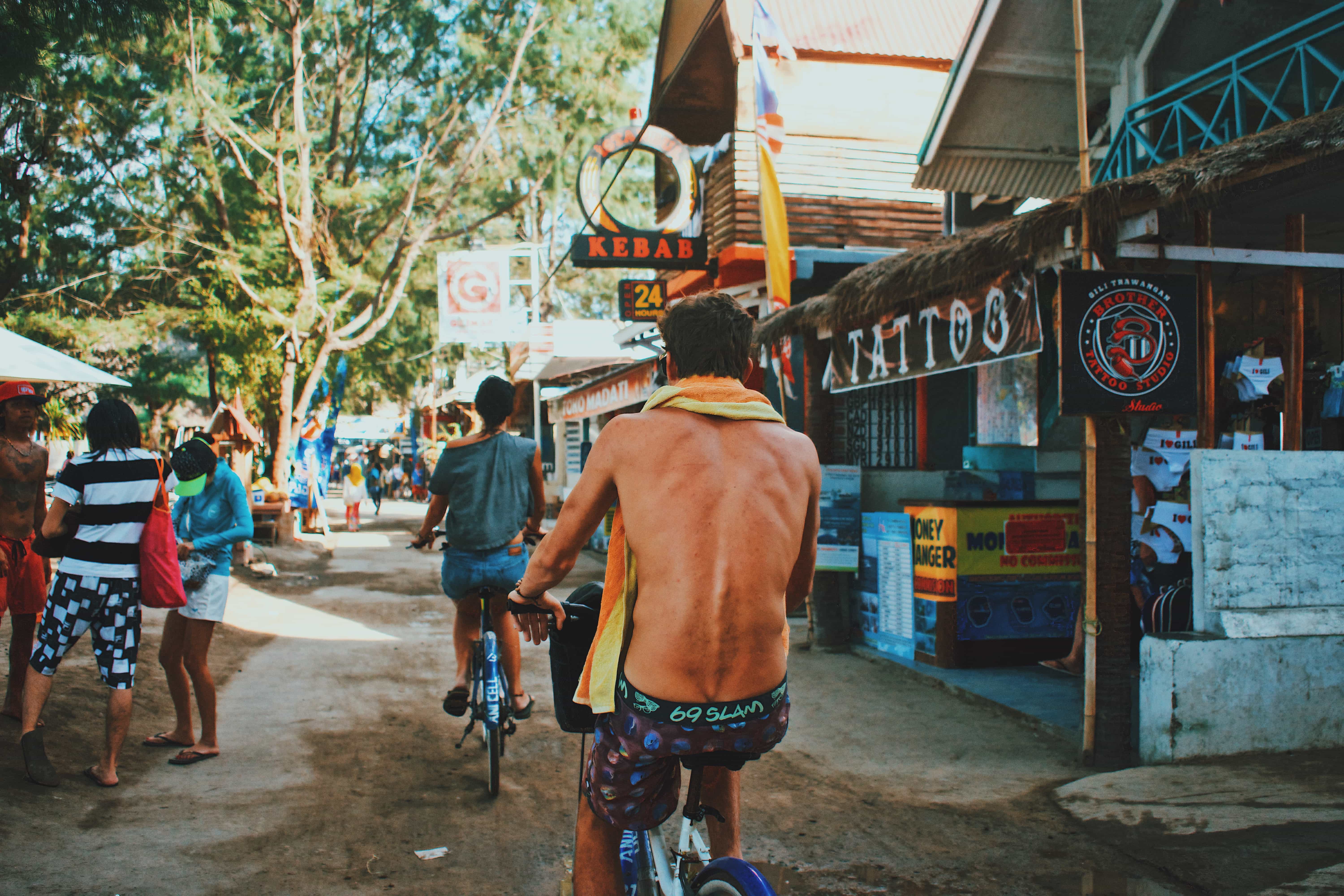 10 Best Things To Do In Gili Trawangan - the Party Island You Shouldn't Miss 2 things to do in gili trawangan, how to get to Gili Trawangan, gili trawangan viewpoint, things to do in gili air, places to go in gili trawangan, romantic things to do in gili trawangan, gili islands, gili trawangan booze cruise