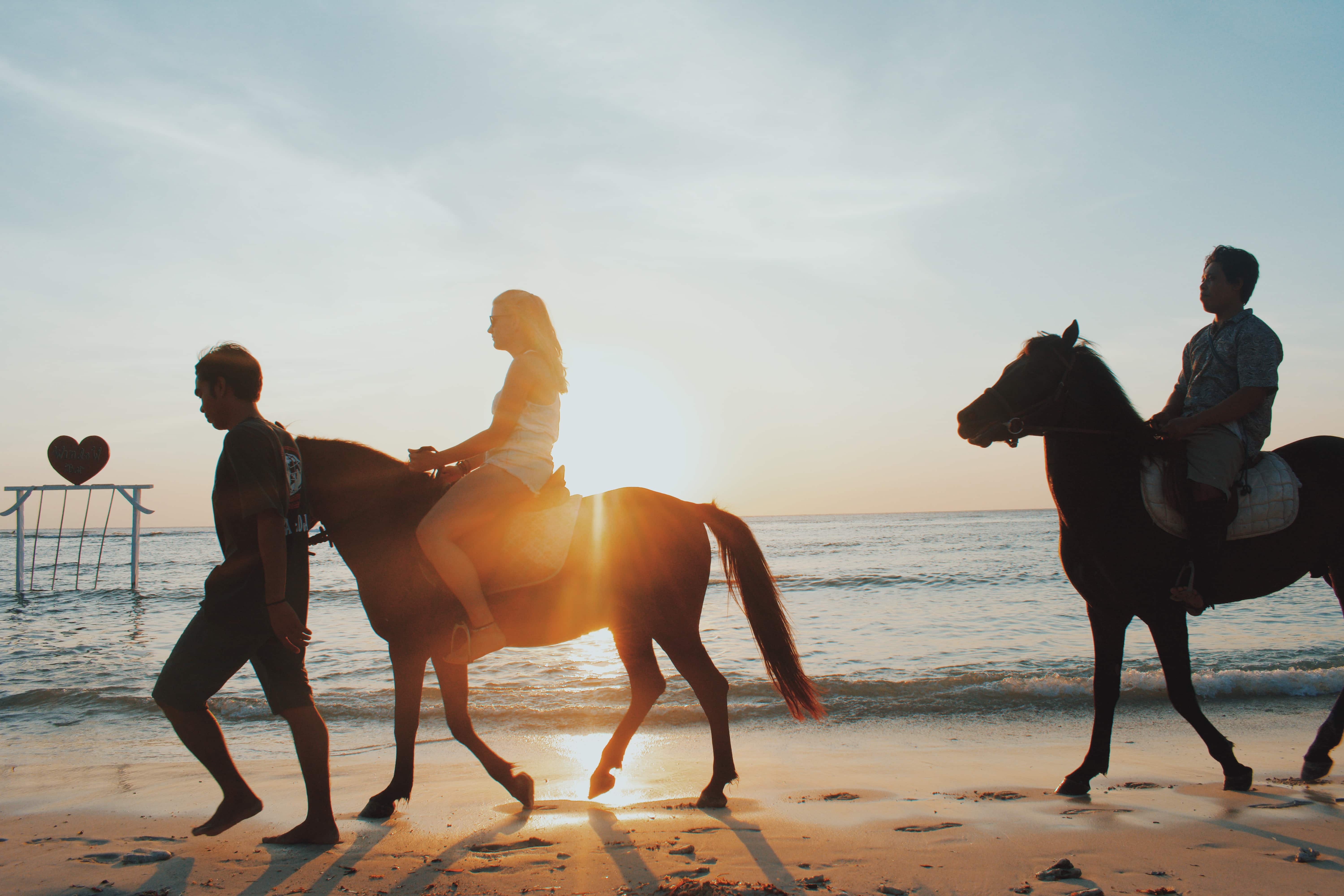 10 Best Things To Do In Gili Trawangan - the Party Island You Shouldn't Miss 19 things to do in gili trawangan, how to get to Gili Trawangan, gili trawangan viewpoint, things to do in gili air, places to go in gili trawangan, romantic things to do in gili trawangan, gili islands, gili trawangan booze cruise