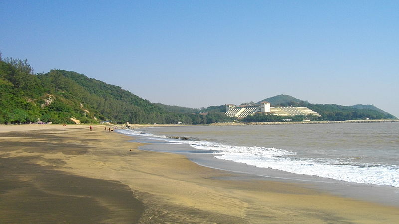 18 Best Things To do in Macau And Macau Tourist Spots 9 800px Hac Sa Beach 01