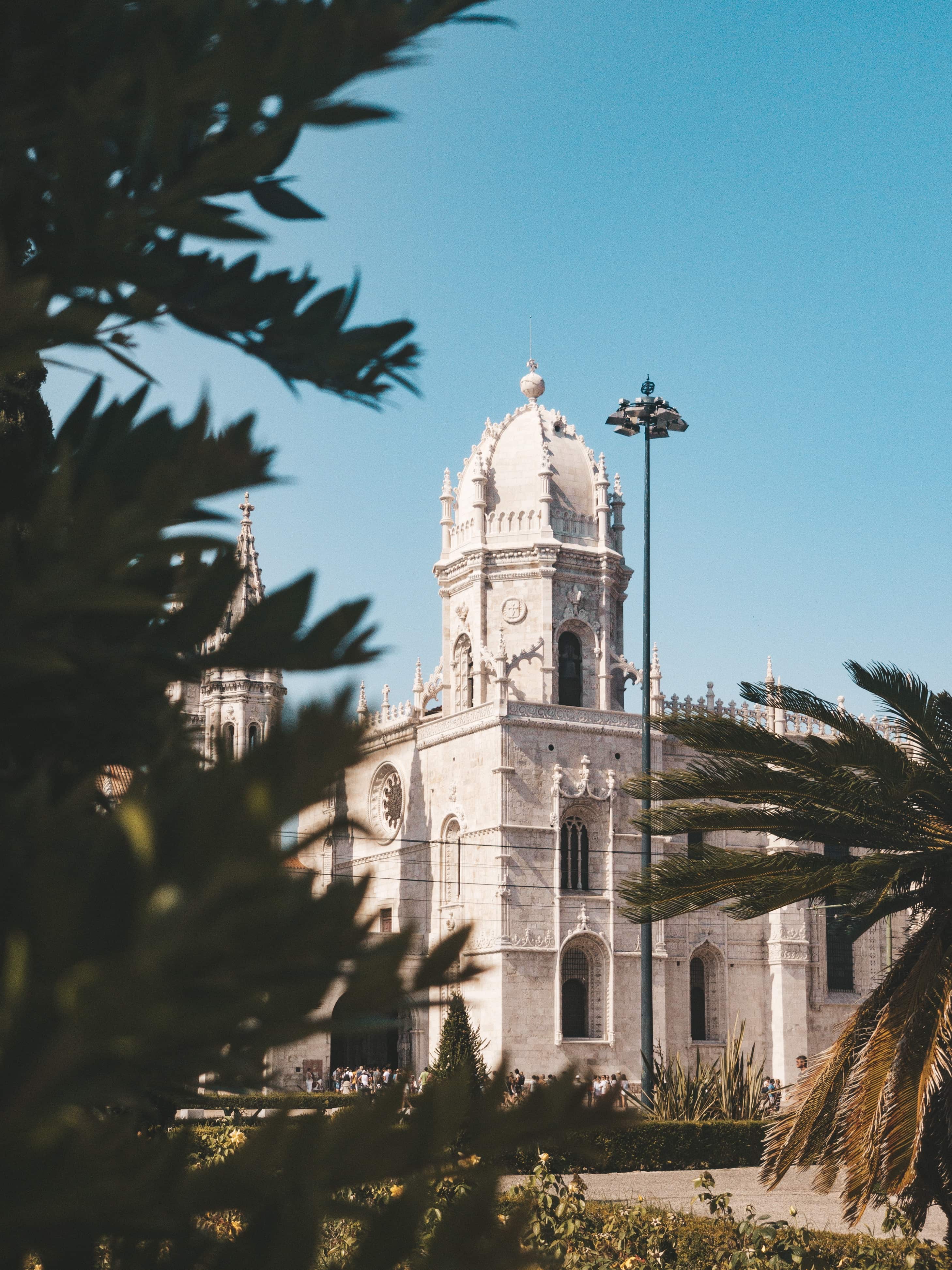 Best things to do in Lisbon and Places to visit in Lisbon 5 Daily budget in Lisbon, things to do in Lisbon, places to visit in Lisbon, best time to visit Lisbon, best food to try in Lisbon