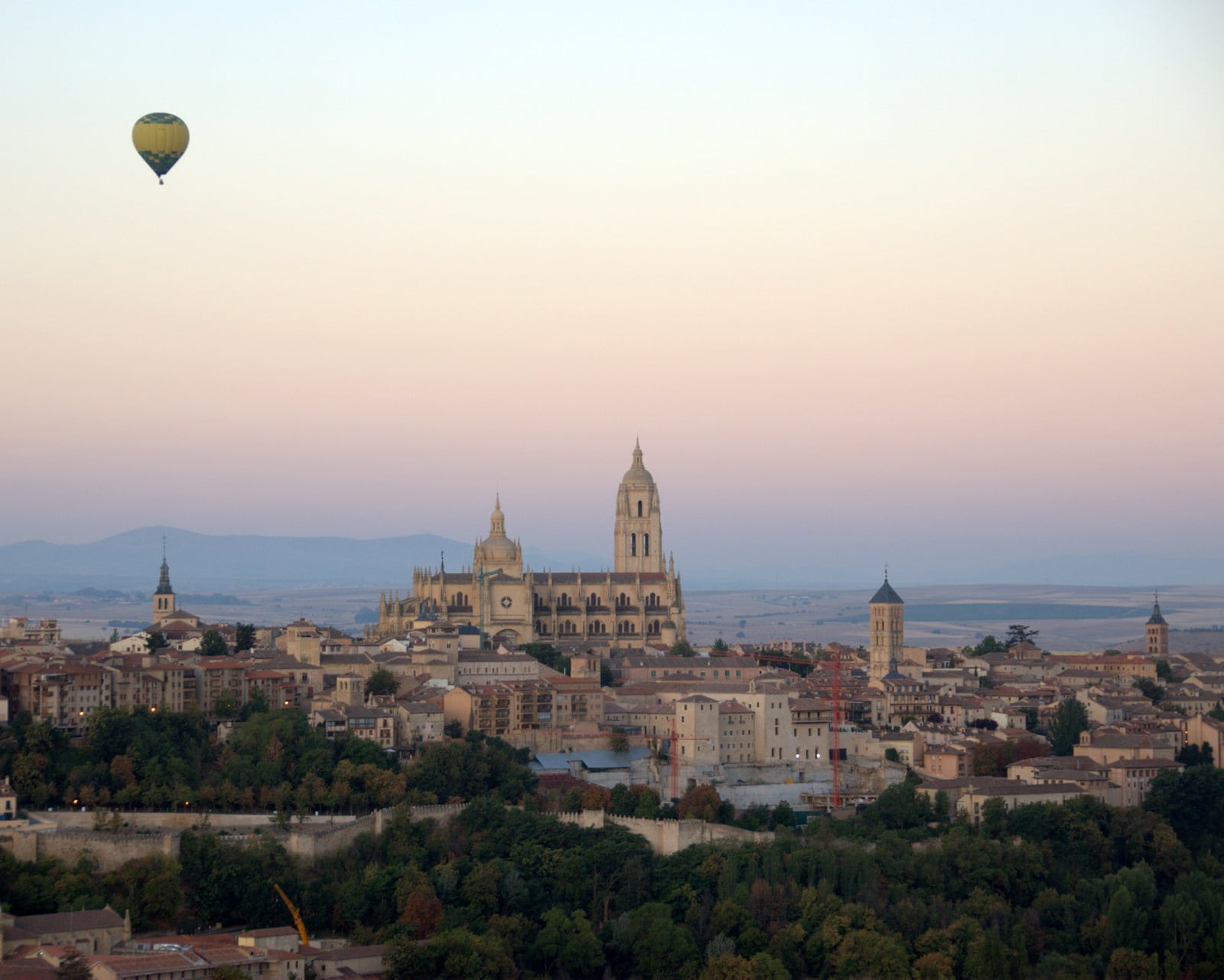 15 Best Things to Do in Segovia on a Day Tour 3 hot air balloon in Segovia