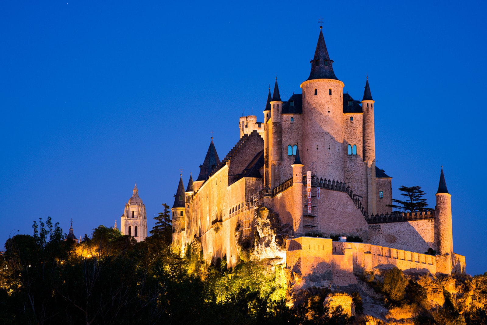 15 Best Things to Do in Segovia on a Day Tour 6 Things to do in Segovia, Places to visit in Segovia, Alcazar in Segovia
