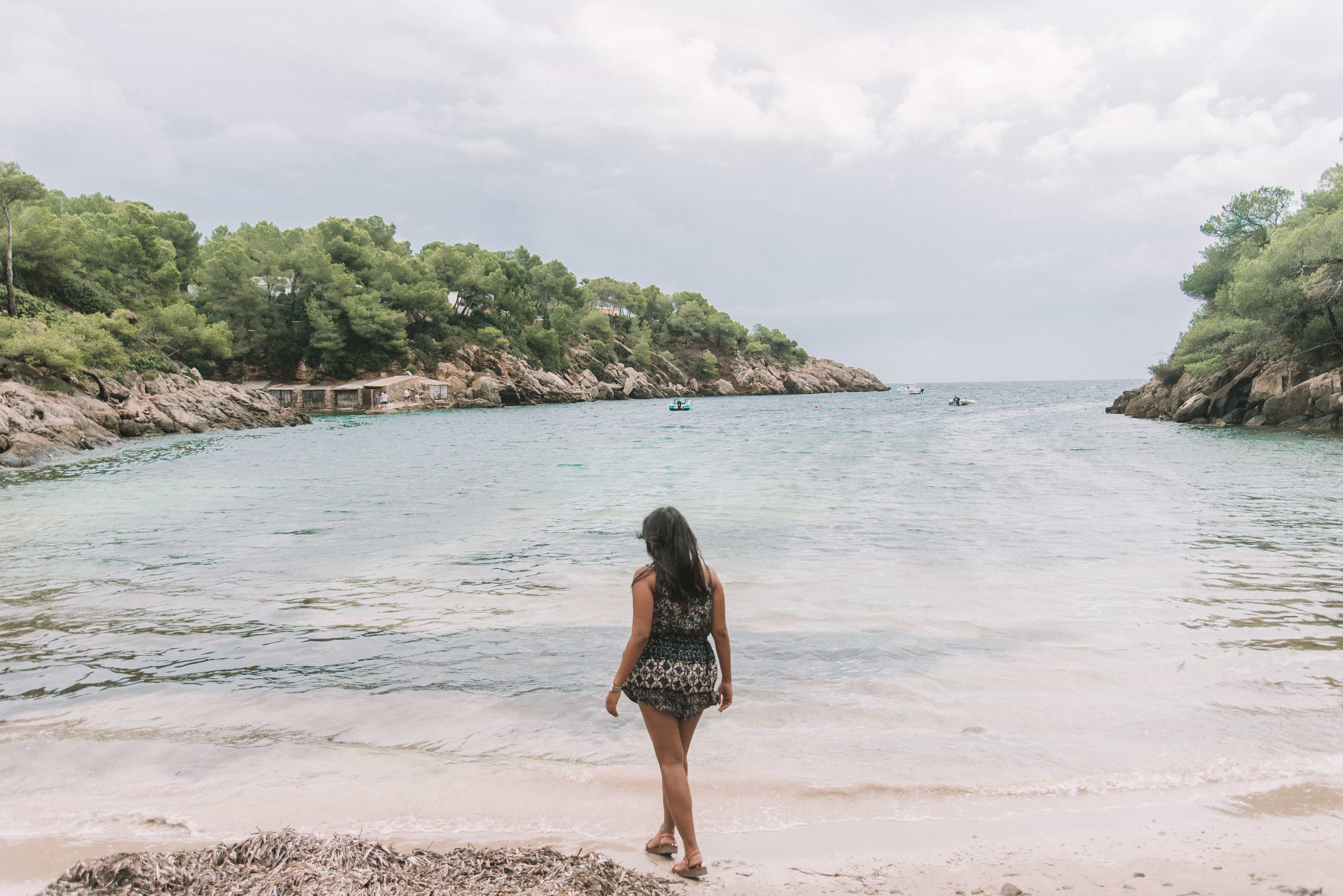 13 Best Things to do in Ibiza - Incredible Beaches in Ibiza 15 things to do in Ibiza, places to visit in Ibiza, festivals in Ibiza, best time to visit Ibiza, daily budget in Ibiza, food to try in Ibiza, how to get to Ibiza, road trip Ibiza, beaches in Ibiza