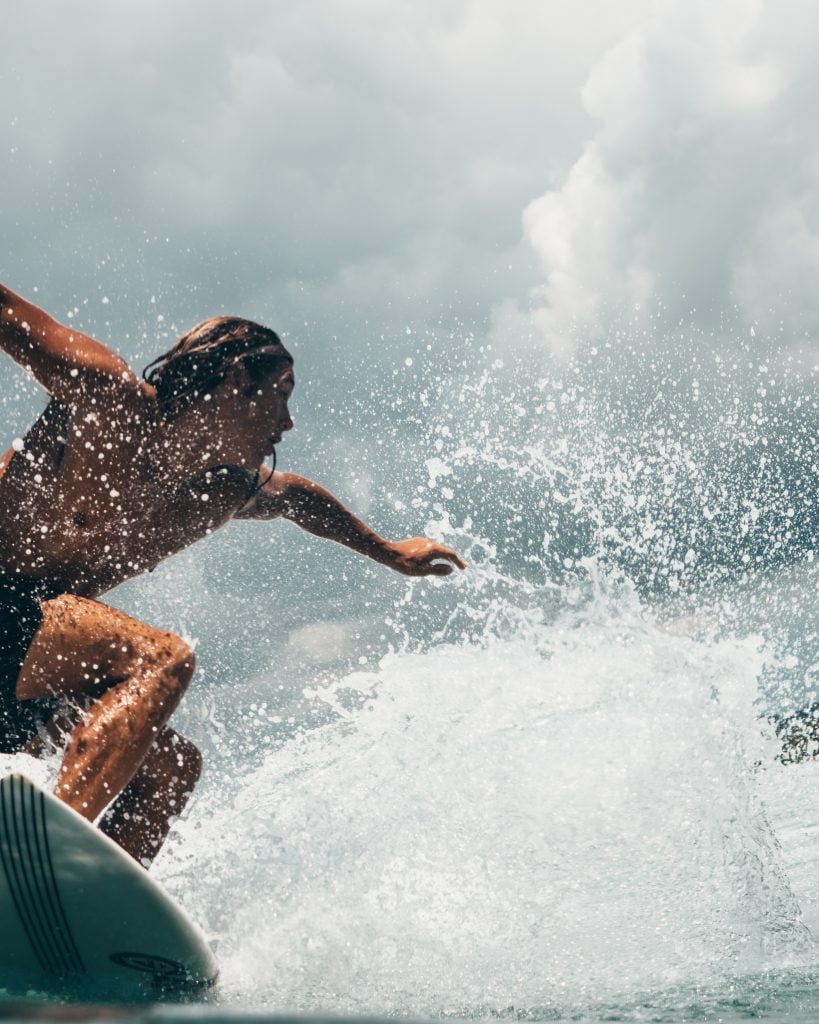 Best Time to Visit The Philippines: Rainy Or Dry Season? 14 Surfing