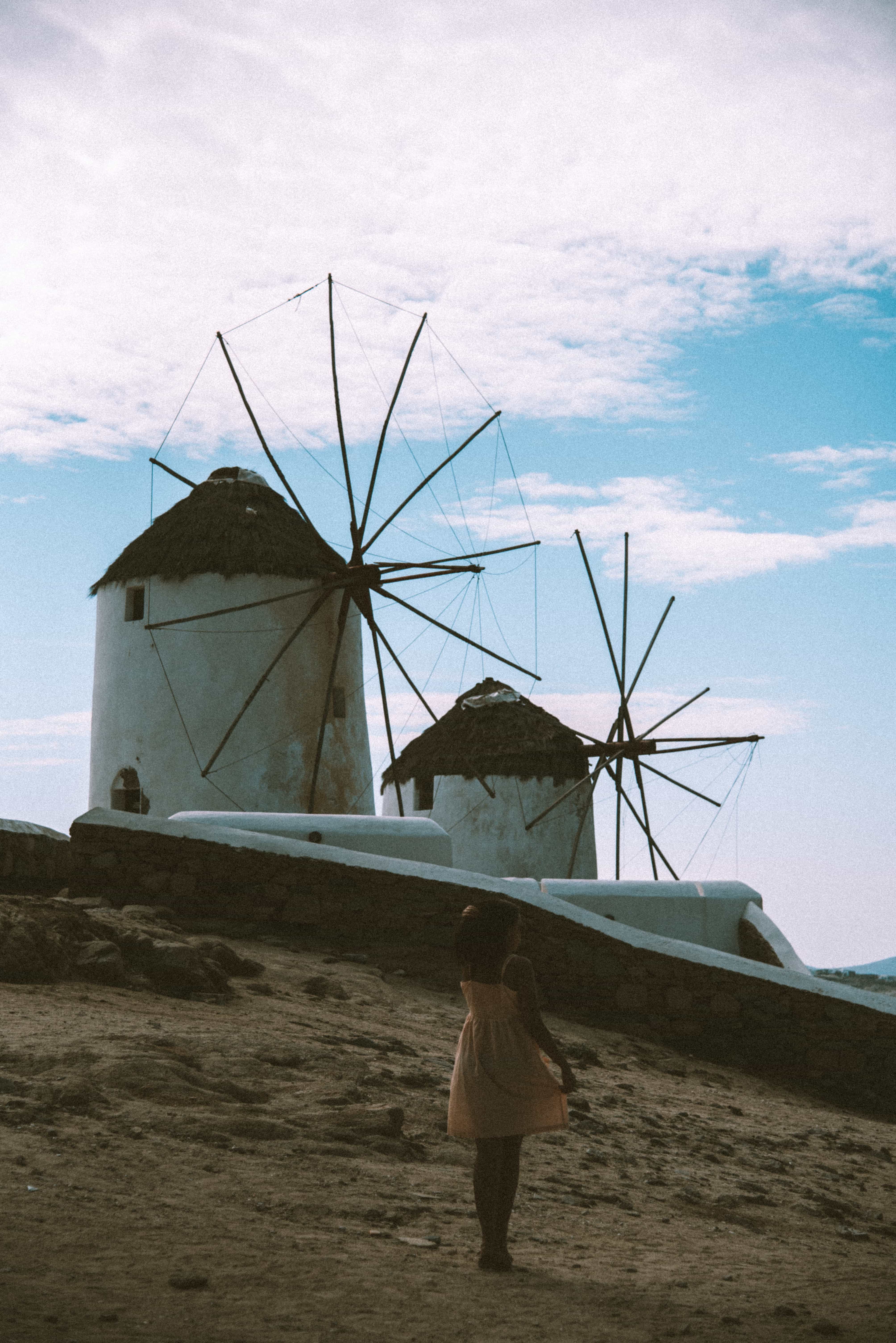 22 Amazing Things to do in Mykonos (Travel Guide) 7 Things to do in Mykonos, Places to visit in Mykonos, Food to try in Mykonos, windmills in mykonos