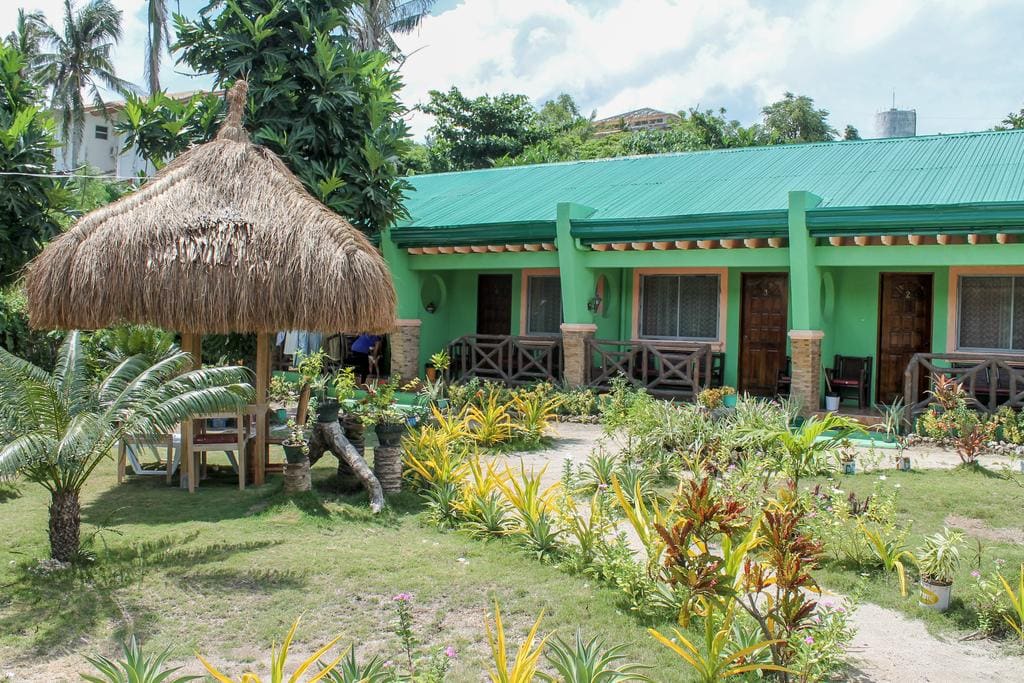 15 Best Resorts in Malapascua: Where to Stay in Malapascua 7 Where to Stay in Malapascua Island, luxury resorts in malapascua, cheap hotels in malapascua, where to sleep in malapascua