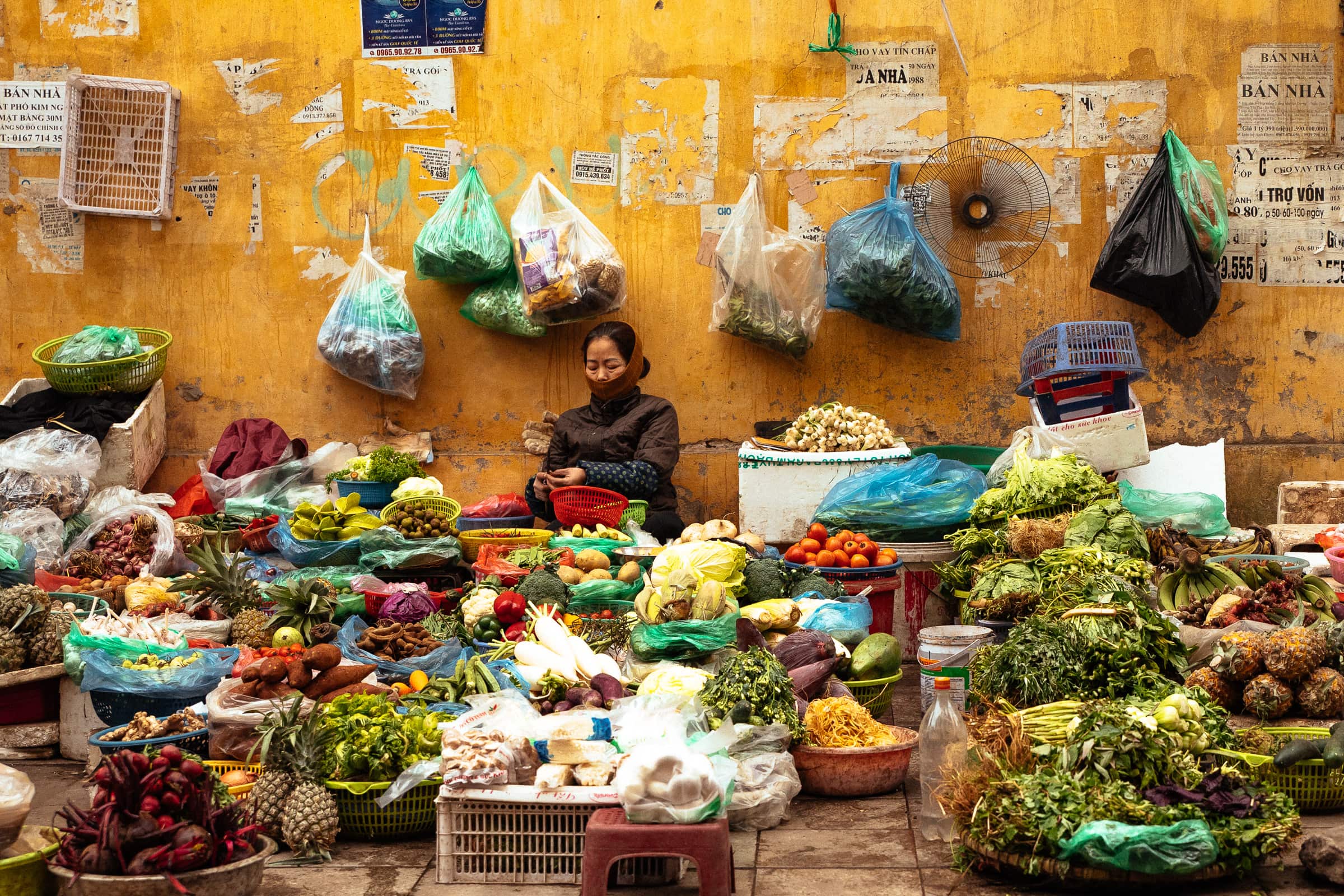 40 Vietnam Travel Secrets Every First-Timer Needs to Know Before They Go 5 off the beaten path experiences in Hanoi, Walking around alleys of Hanoi's Old quarters