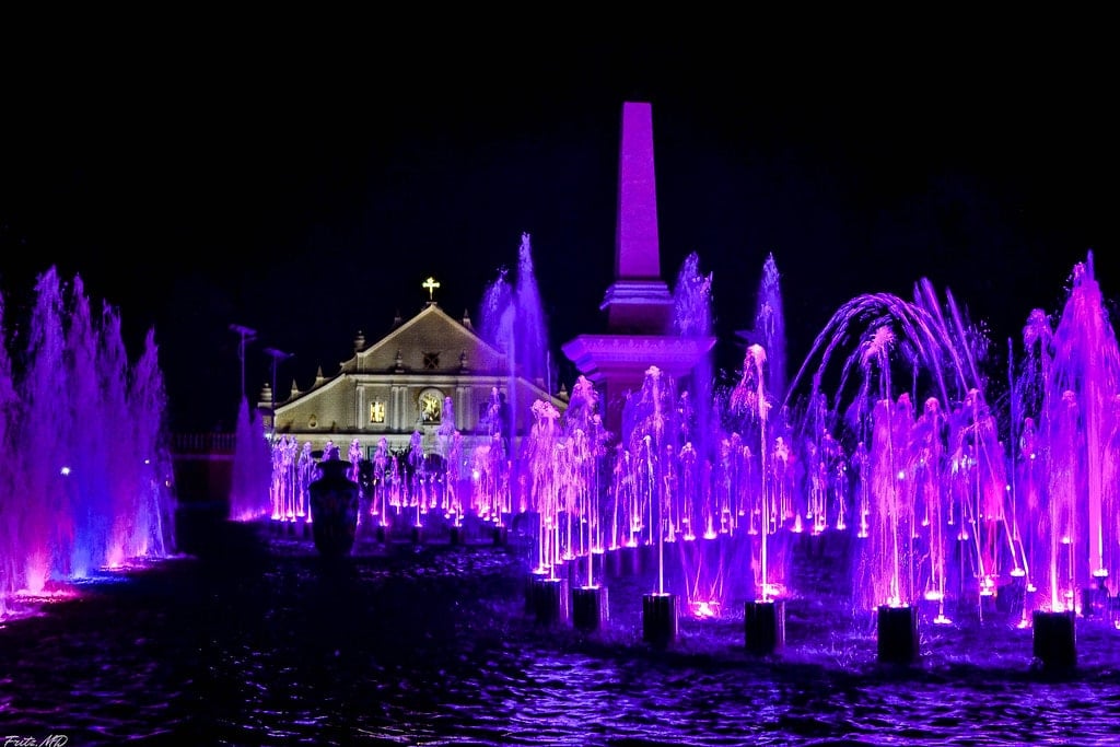 24 Best Ilocos Sur Tourist Spots And Things to do in Ilocos Sur 4 Dancing Fountain Show at Plaza Salcedo, Vigan tourist spots, things to do in Vigan