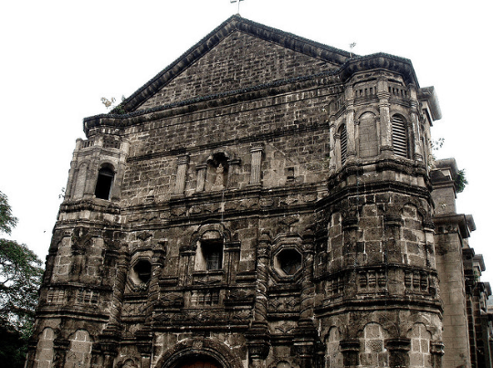 Manila Itinerary: 25 Best Manila Tourist Spots And Things to do in Manila 17 Manila tourist spots, Malate Church
