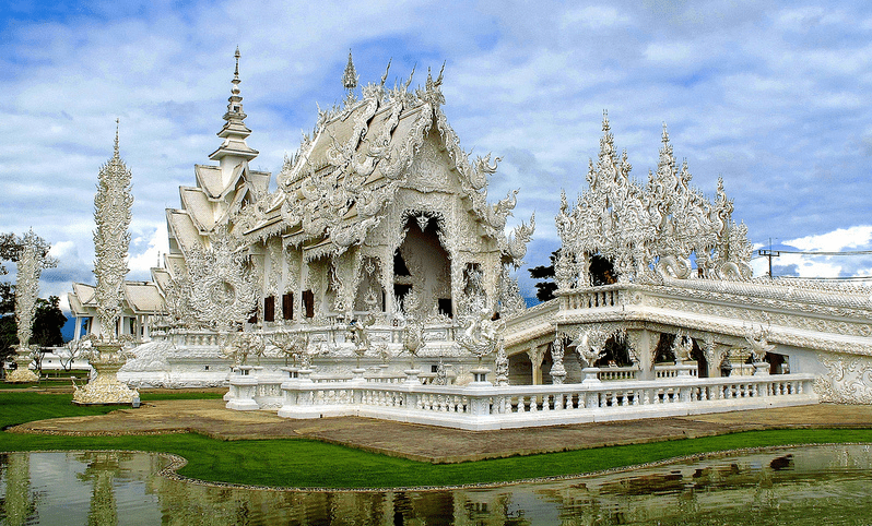 What No One Tells You Before Your First Trip to Thailand: 60 Thailand Travel Tips Every First-Timer Wishes They Knew Before Landing 35 Wat Rong Khun, Thailand Tourist spots, Thailand travel tips, things to know before visiting Thailand, facts about Thailand