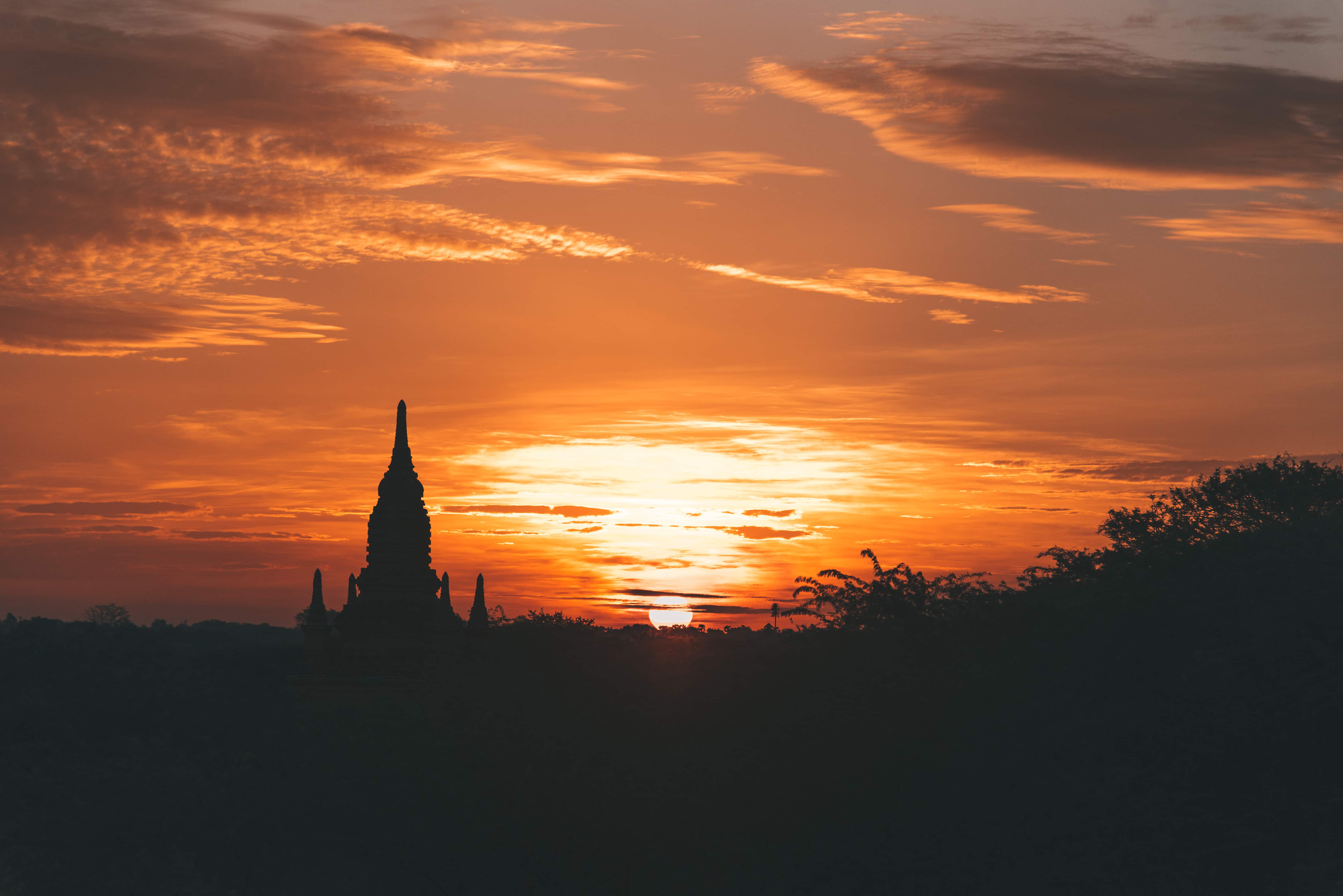 15 Amazing Things to do in Bagan (Travel Guide) 18 sunrise in Bagan, things to do in Bagan, bagan travel guide, view point for sunrise in Bagan