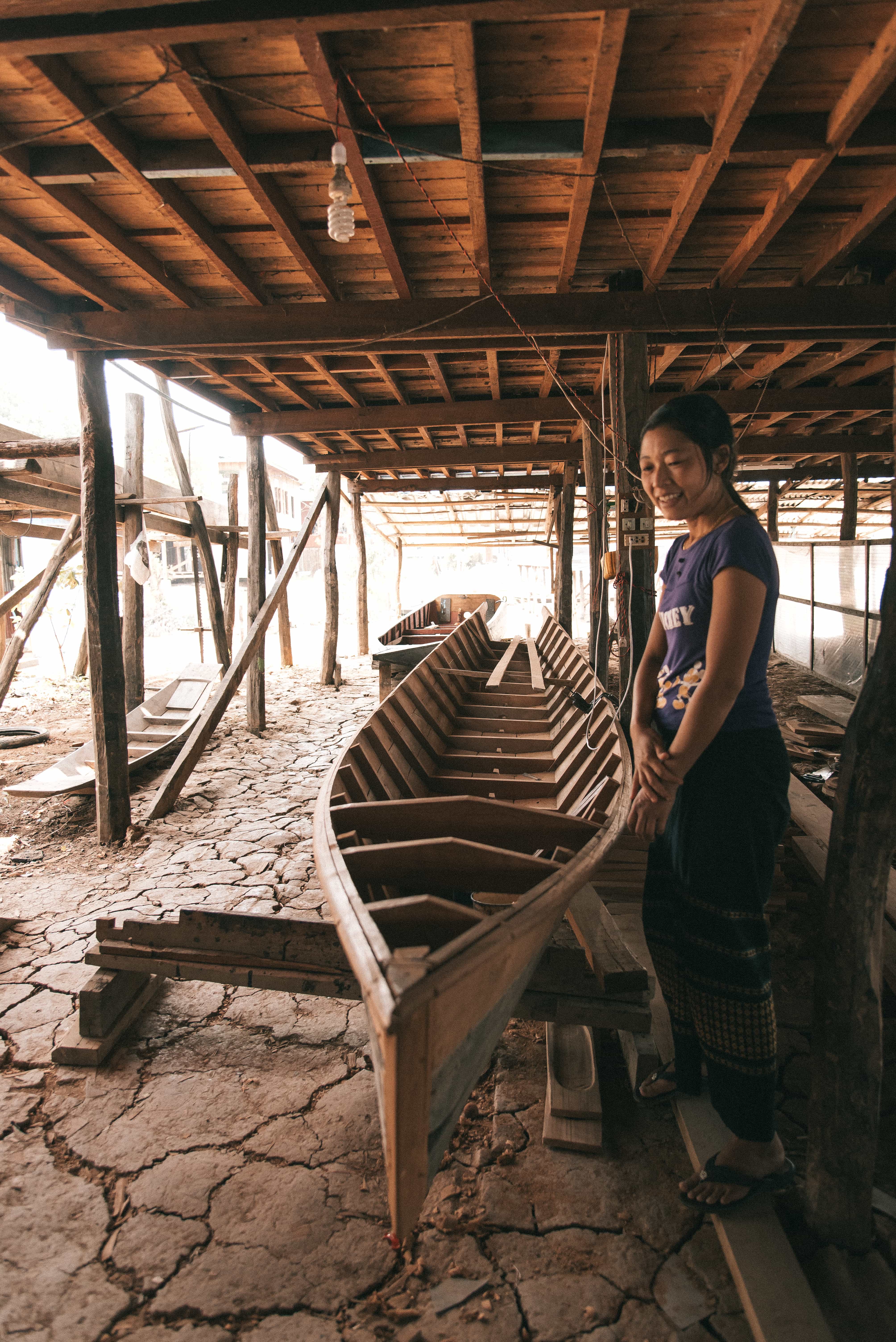 13 Awesome Things to do in Inle Lake (Travel Guide) 18 Things to do in Inle Lake, Inle Lake travel guide, teak and wook and cigarrettes
