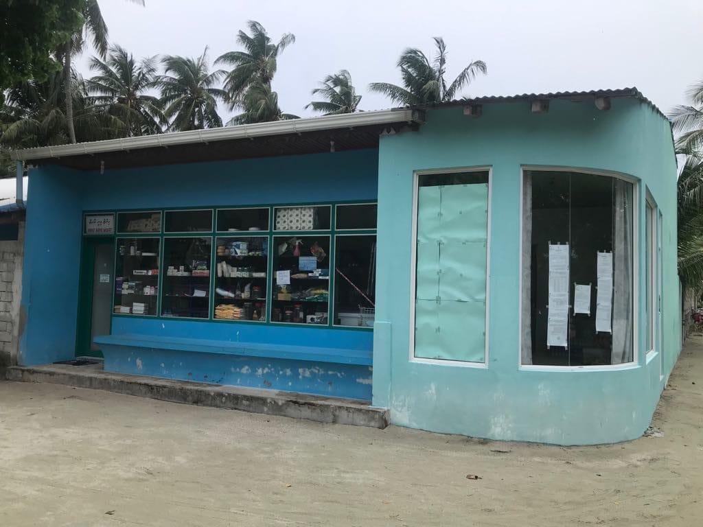 12 Awesome Things to do in Omadhoo Island (Travel Guide) 7 Supermarkets in Omadhoo Island