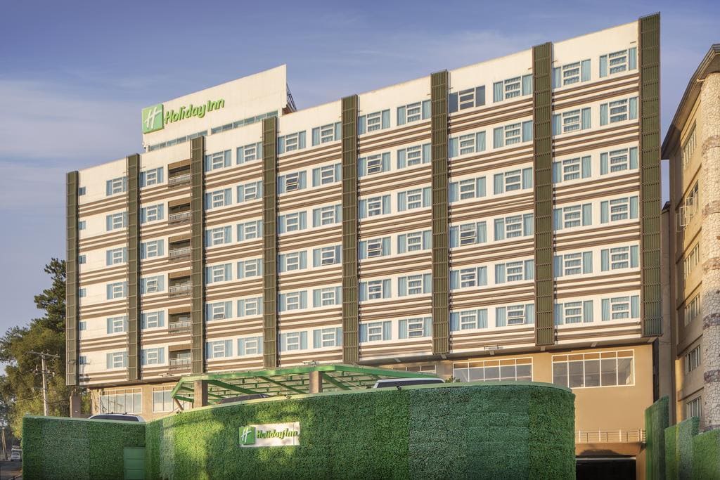 25 Best Hotels in Baguio: Where to Stay in Baguio 13 Holiday Inn Baguio City Center, baguio hotels, hotels in baguio, cheap hotels in baguio, where to stay in Baguio