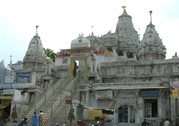 11 Cool Things to do in Udaipur (Travel Guide) 8 Jagdish Temple, Udaipur travel guide, things to do in Udaipur,
