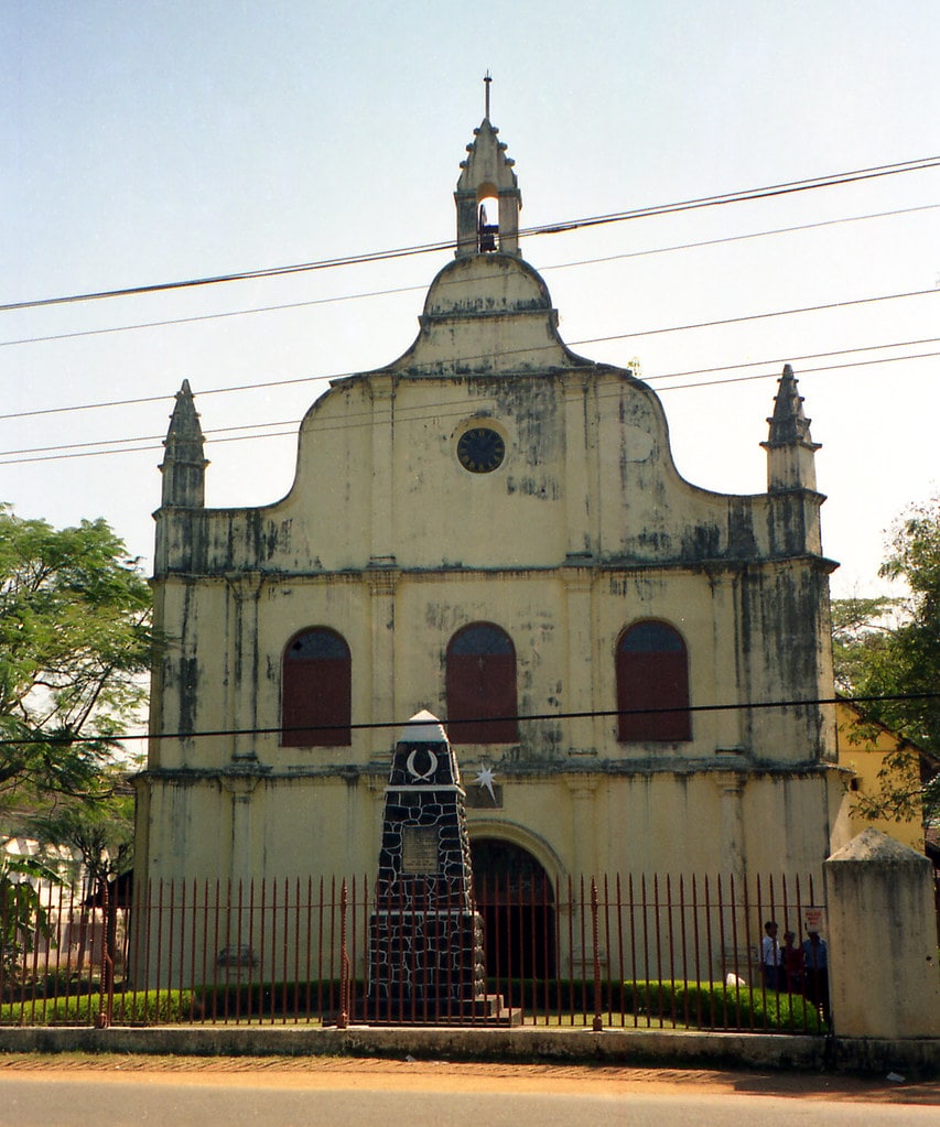 things to do in Kochi, Kochi One Day Itinerary, Kochi travel guide, St Francis Church