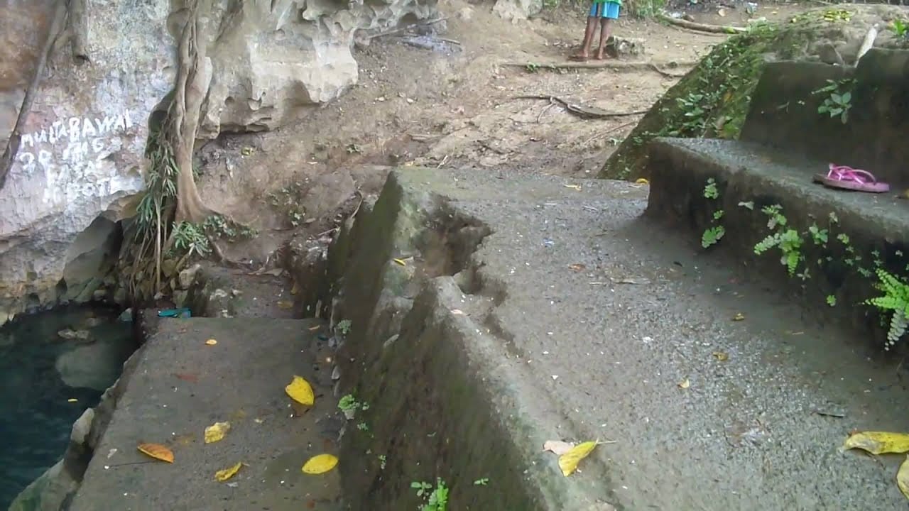 A Perfect 2 Days Caramoan Itinerary 28 Bulang-bugang Cave
