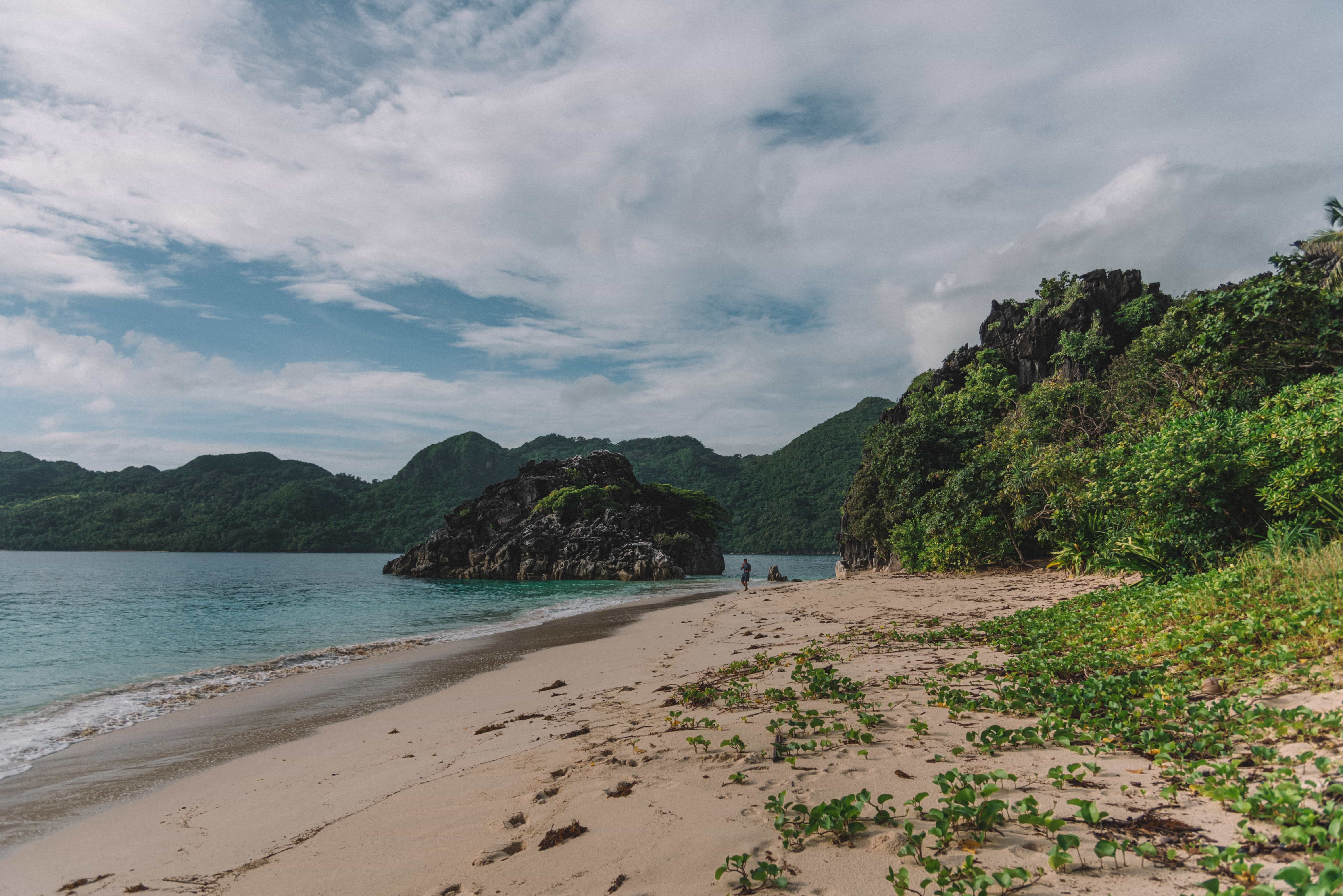 21 Amazing Caramoan Tourist Spots And Things to do in Caramoan 25 Caramoan tourist spots, Caramoan travel guide, Matukad Beach