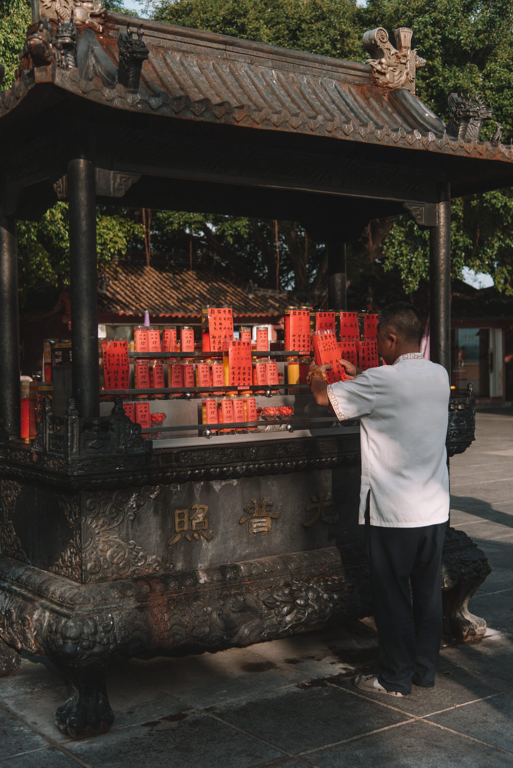 things to do in Sanya, Sanya travel guide, visit temples in Sanya
