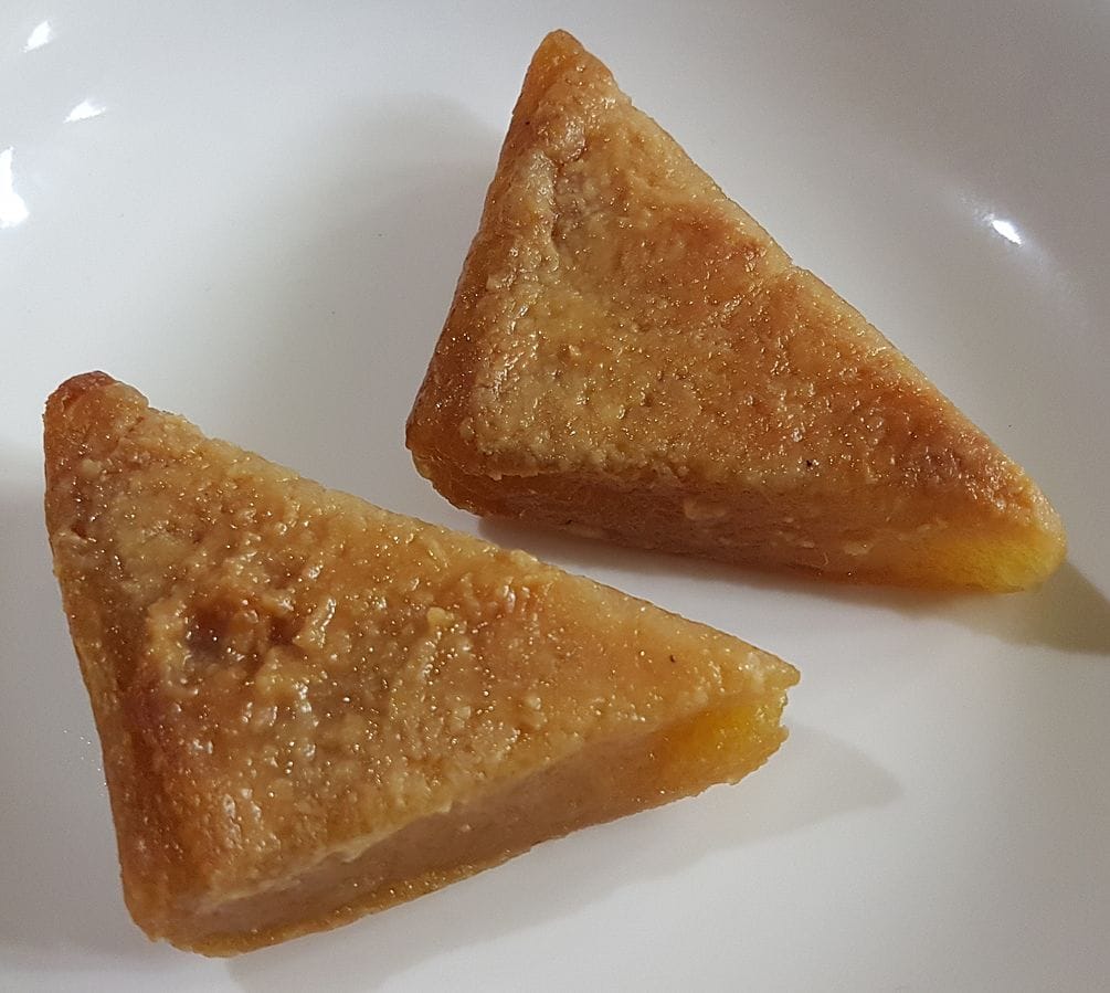 Desserts in the Philippines: 25 Best Filipino Desserts You Should Try 15 Cassava Cake