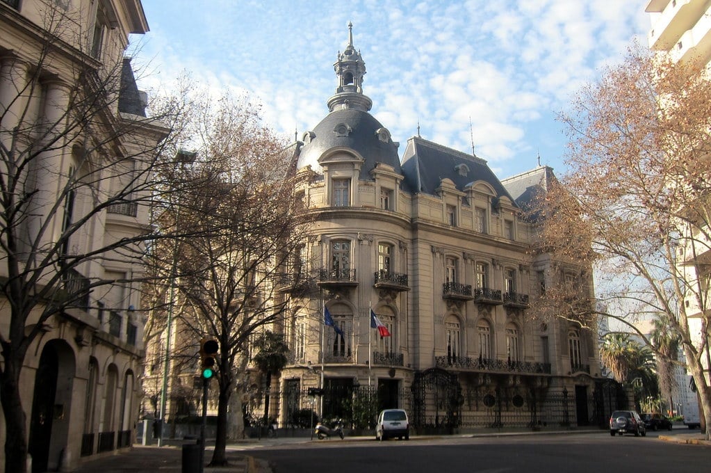How To Get From Buenos Aires Airport to City Center Best Way 7 Retiro, where to stay in buenos aires,