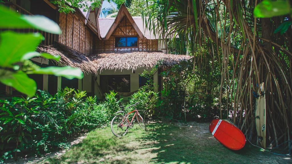 How To Get From Cagayan de Oro To Siargao Best Way 4 La Luna Island Resort, siargao resorts, siargao hotels, cheap hotels in siargao, where to stay in siargao