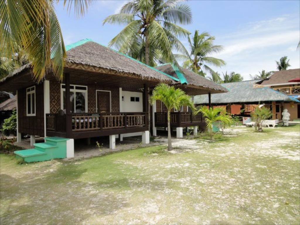 15 Best Resorts in Malapascua: Where to Stay in Malapascua 5 Cocobana Beach Resort, resorts in malapascua