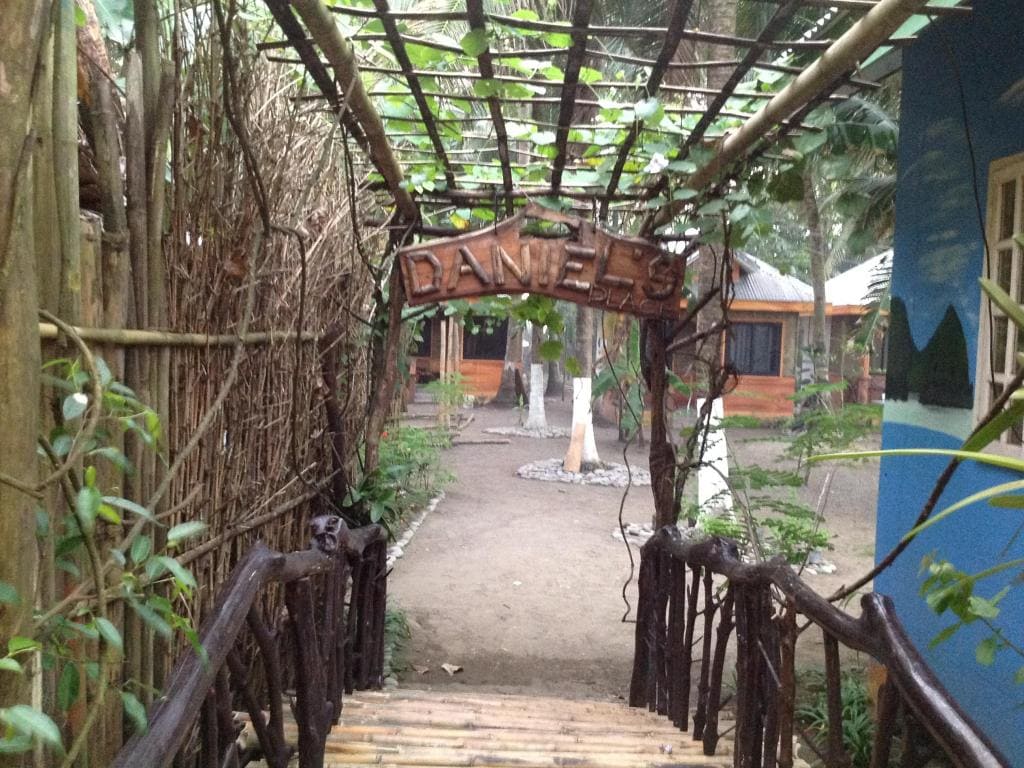 Where To Say In Caramoan: 8 Best Resorts in Caramoan And Hotels in Caramoan 8 Daniel's Place, hotels in caramoan, resorts in caramoan