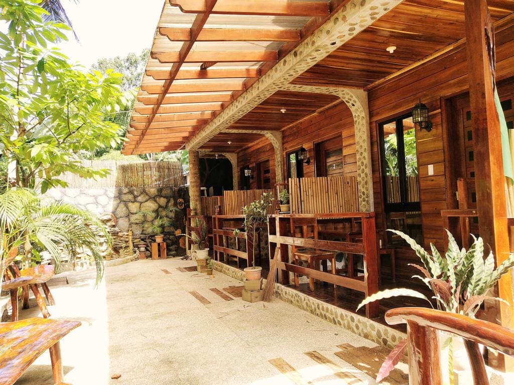 Forest Wood, hotels in port barton, where to stay in port barton 