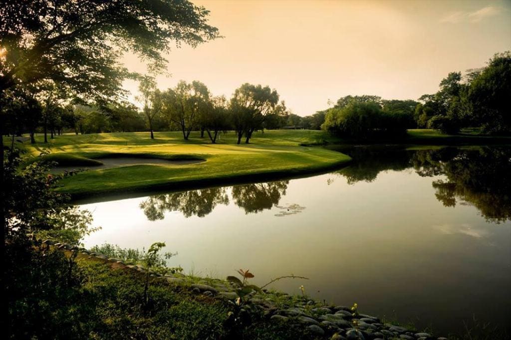 Tarlac Hotels: 16 Best Hotels in Tarlac 5 Microtel by Wyndham Tarlac, hotels in tarlac, tarlac hotels, resorts in tarlac, hotel in tarlac