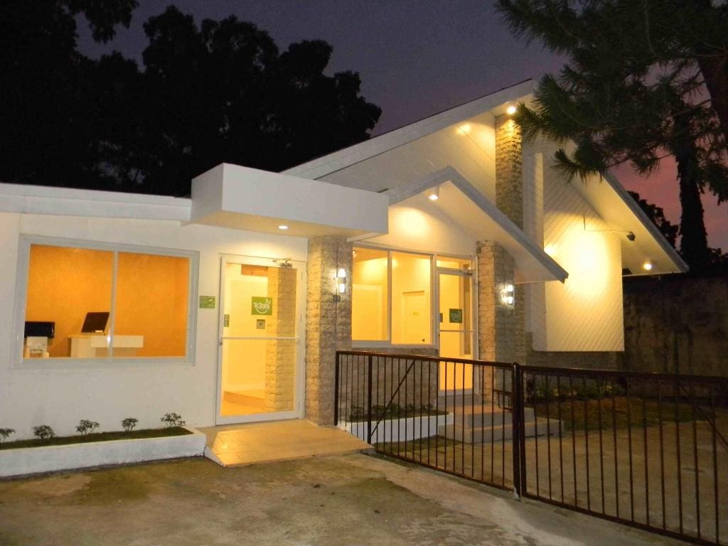 Where To Stay In Bohol: 20 Best Hotels in Bohol And Resorts in Bohol 11 Tr3ats Guest House Bohol, bohol resorts, hotels in bohol, resorts in bohol, where to stay in bohol, beach resorts in bohol