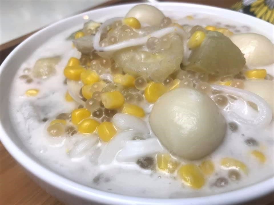 Desserts in the Philippines: 25 Best Filipino Desserts You Should Try 23 Ginataang Bilo Bilo, filipino desserts, filipino dessert, best filipino dessert, best filipino desserts
