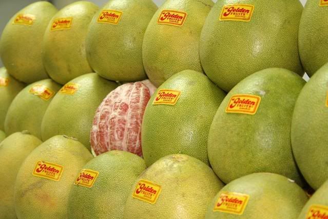 25 Philippine Fruits You Need to Try Before You Leave the Islands 24 Pomelo,