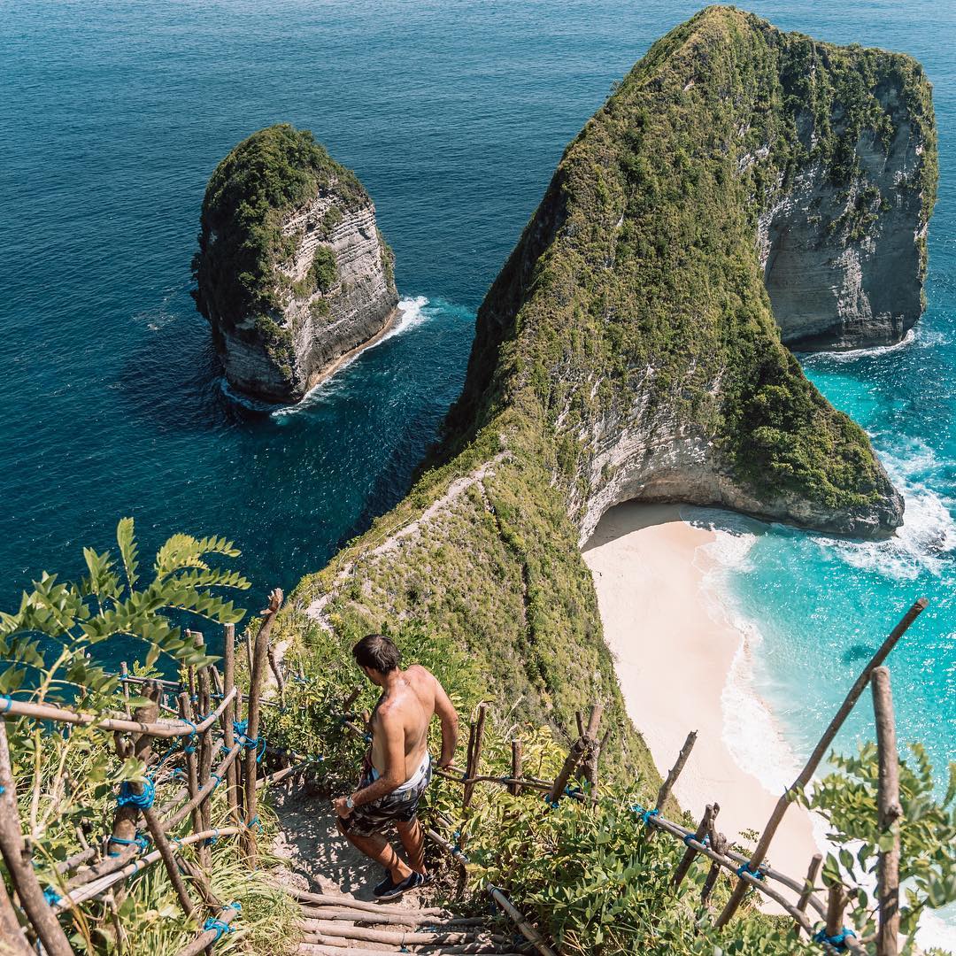 How to get from Sanur to Nusa Penida By Ferry 1 How to get from Sanur to Nusa Penida By Ferry, Sanur to Nusa Penida, cheapest way from Sanur to Nusa Penida, best way from Sanur to Nusa Penida, ferry from Sanur to Nusa Penida, ferry schedule from Sanur to Nusa Penida, ferry fare from Sanur to Nusa Penida, get to nusa penida, boat to nusa penida, bali to nusa penida bali to nusa penida ferry, ferry to nusa penida, how to get to Nusa Penida, where to stay in Nusa Penida, Bali to Nusa Penida