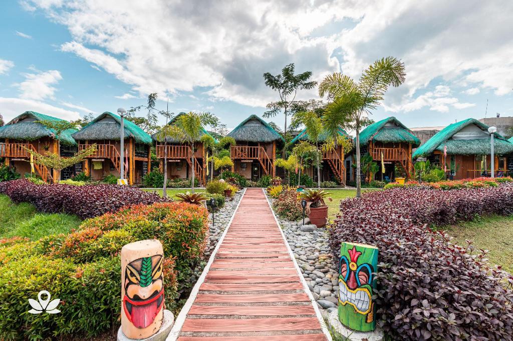 How to get from Manila to Albay Best Way 5 ZEN Rooms Your Brothers House Legazpi, hotels in legazpi city, hotels in legazpi, legazpi hotels