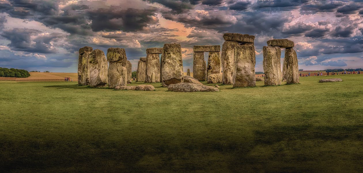 10 Tourist Traps That Instagram Made Famous (But You’ll Regret Visiting) 9 Why Europeans Skip These 'Must-See' Attractions (And Where They Go Instead)