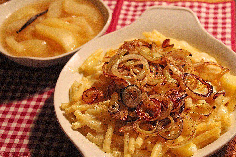 Best Switzerland Food - 30 Best Swiss Dishes And Switzerland Traditional Food To Try 8 Älplermagronen, swiss food, switzerland food, swiss cuisine, swiss dishes, switzerland traditional food