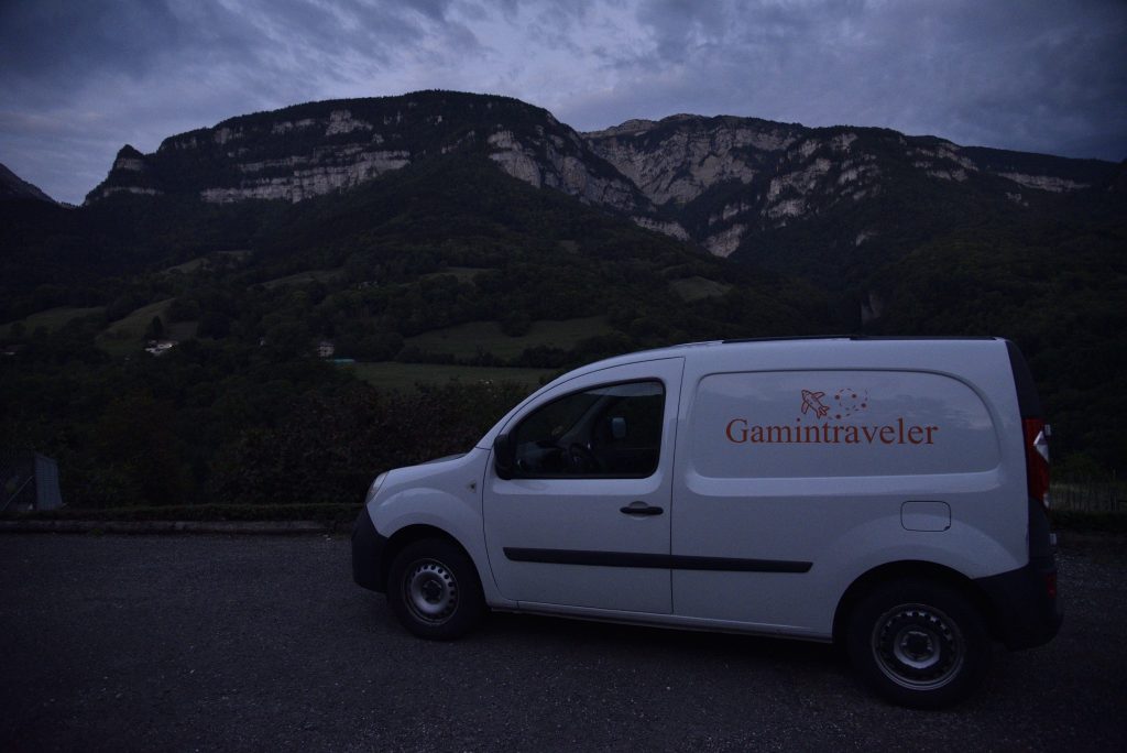 Parking Your Car In Switzerland - How It Works And How To Park For Free In Switzerland 2 Parking your car in Switzerland, how to park in Switzerland