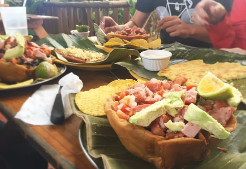 Costa Rican food, food in Costa rica, costa rican dishes, Costa Rican cuisine, Chifrijo