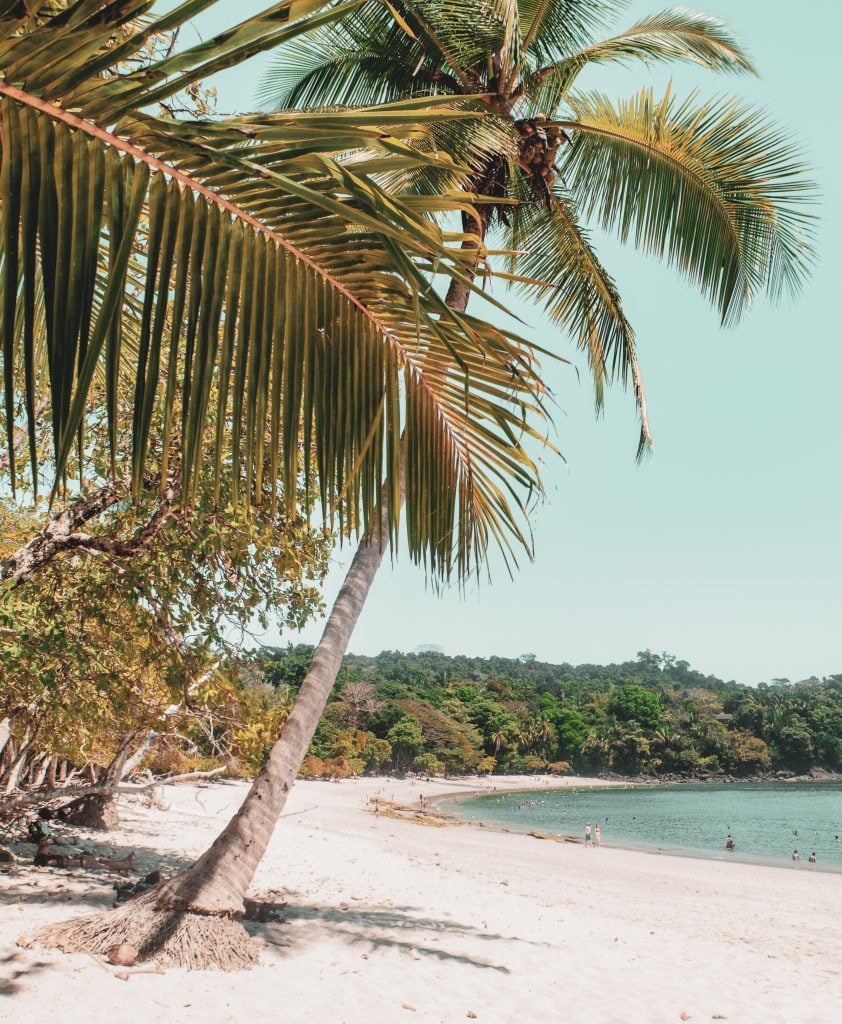 Things I Wish I Knew Before My First Costa Rica Trip: What No One Tells You Before Visiting Costa Rica 12 Costa Rica travel tips, things to know before visiting Costa Rica, facts about Costa Rica