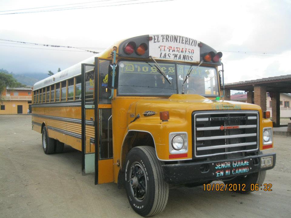 12 Destinations Solo Travelers Should Think Twice About Visiting (And Why You Might Feel Unwelcome) 12 Honduras travel tips, things to know before visiting Honduras, facts about Honduras, local transportation in Honduras