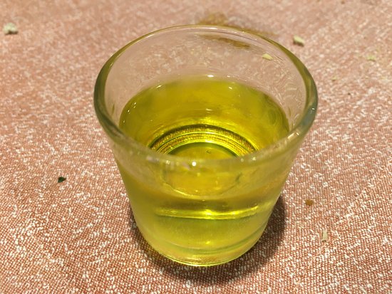 53 Spanish Foods That Will Change How You Think About Eating in Spain 53 ibiza food, traditional food in ibiza, food to try in Ibiza, dishes in ibiza, Licor de Hierbas, Herb Liqueurs