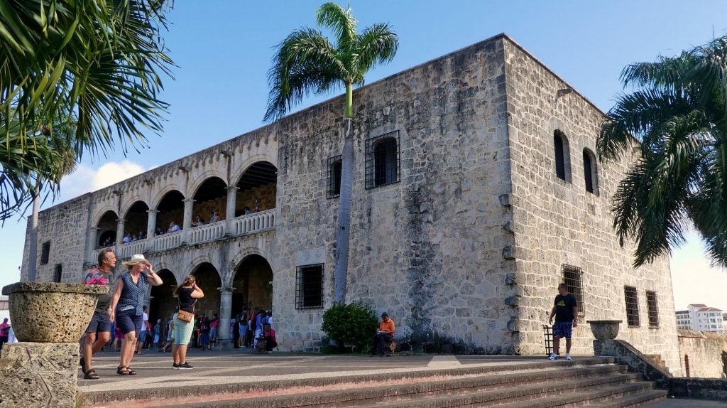 28 Most Instagrammable Places In Dominican Republic And Dominican Republic Instagram Spots 25 Dominican Republic Travel Tips, things to know before visiting Dominican Republic, facts about Dominican Republic, Santo Domingo