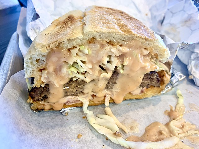 Best Dominican Republic Food: 50 Best Dominican Republic Dishes And Traditional Food in Dominican Republic To Try 35 Chimichurri Burger