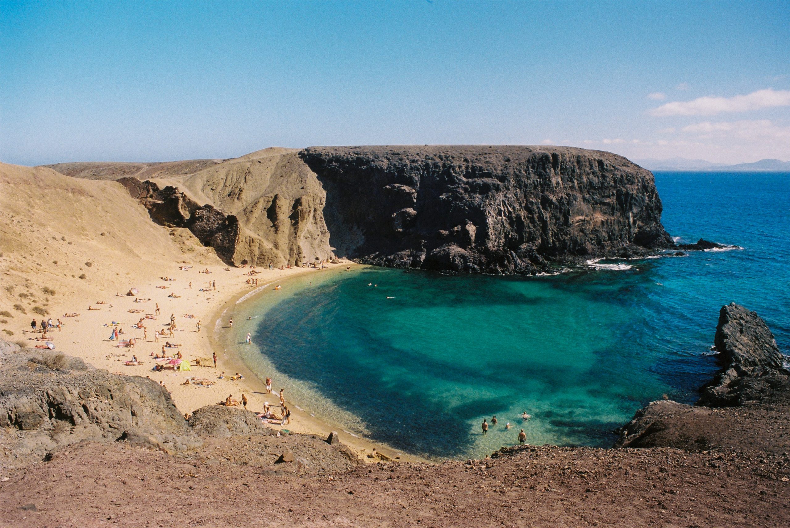 HOW TO GET FROM LANZAROTE AIRPORT TO CITY CENTER – ALL POSSIBLE WAYS