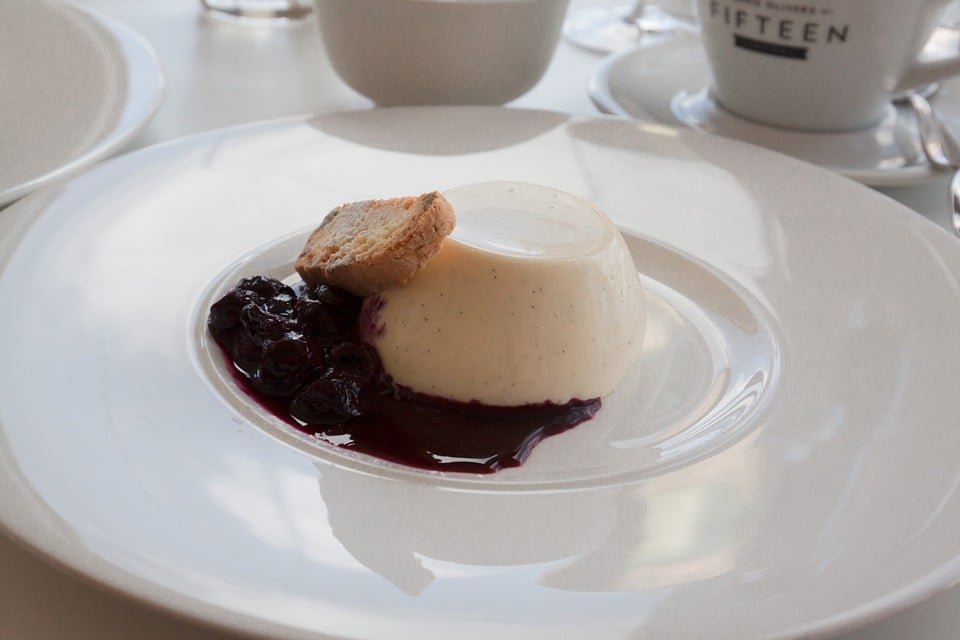 What to Eat in Italy: 40 Italian Dishes You Must Try Before You Die 31 Panna cotta, Italian Food, Italian cuisine, traditional Italian food, food in Italy, Italian dishes