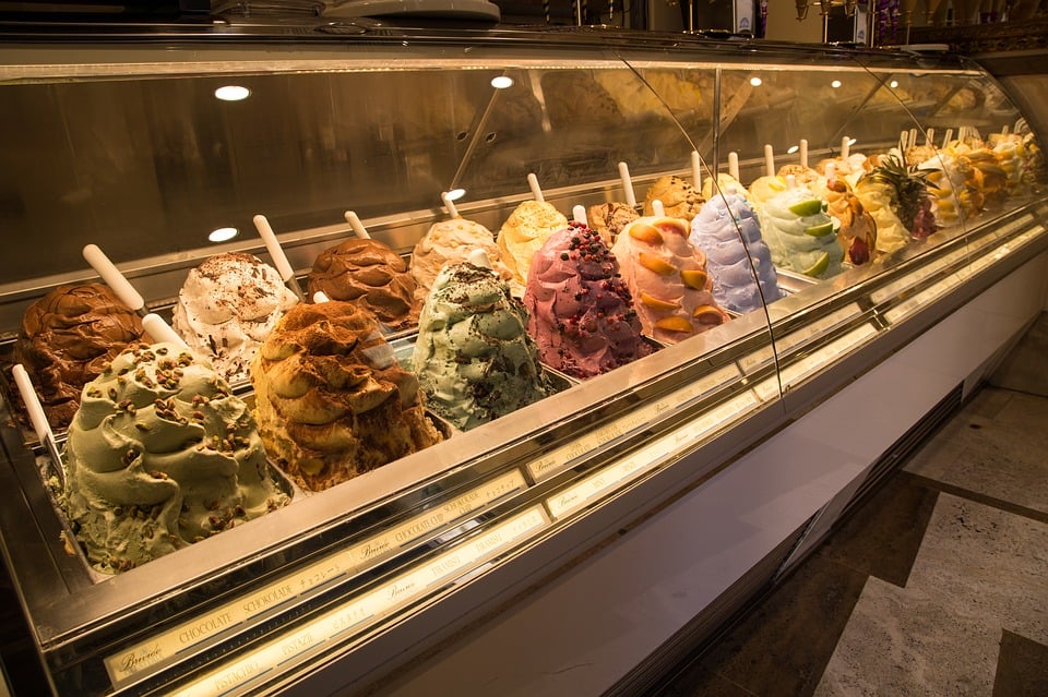 Don’t Go to Italy Until You Read These 50 Tips for Your First Trip to Italy 12 Gelato, Italian Food, Italian cuisine, traditional Italian food, food in Italy, Italian dishes