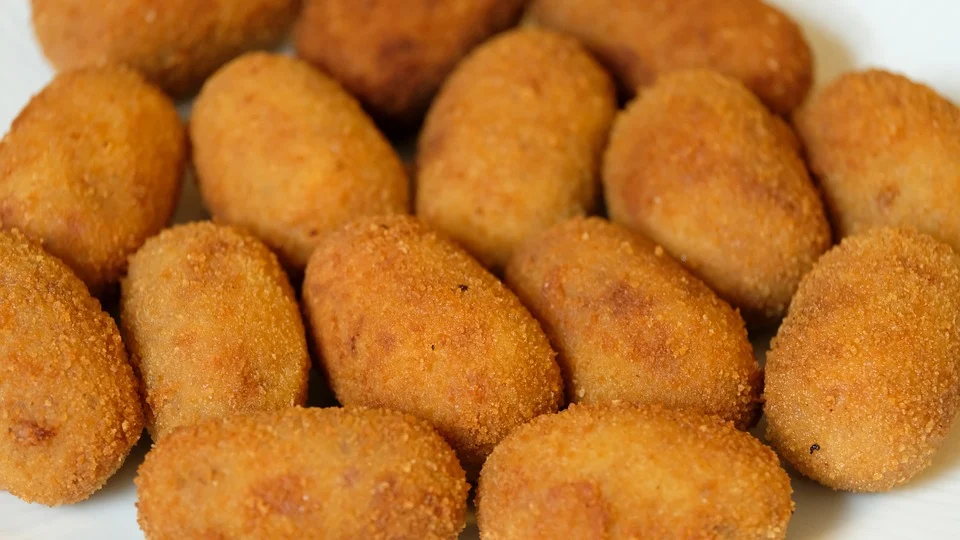 53 Spanish Foods That Will Change How You Think About Eating in Spain 6 Croquetas, Spanish Food, spanish cuisine, traditional spanish food, food in Spain, Spanish dishes